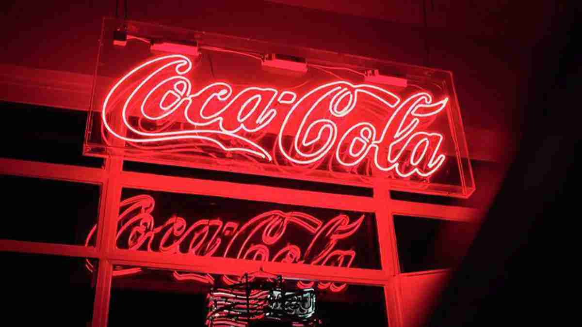 coca cola share price india rupees